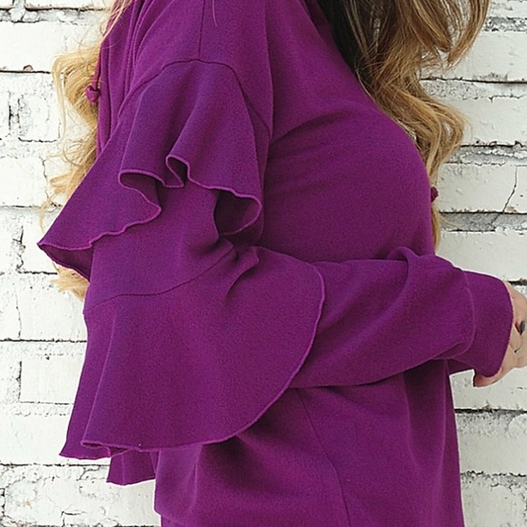 🎀 Host Pick 🎀 Tiered Ruffle Sleeve Hoodie - Picture 3 of 6